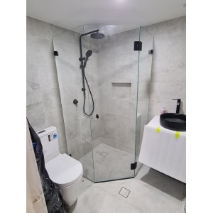Deno Frameless Diamond Shower Screen  900 * 900*2000 